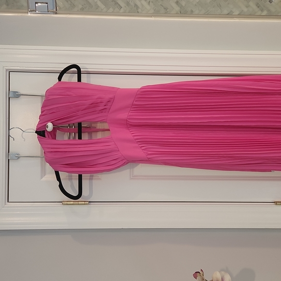 SUNNY GLEAM PINK ACCORDION HALTER MAXI DRESS  - Picture 2 of 4